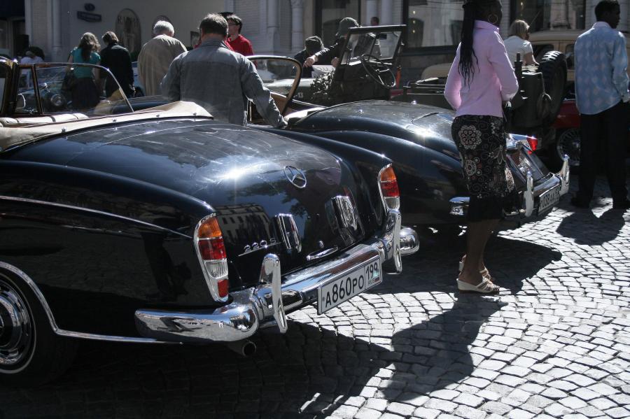  Mercedes-Benz 220S 1956 года  (фото 7 из 19)